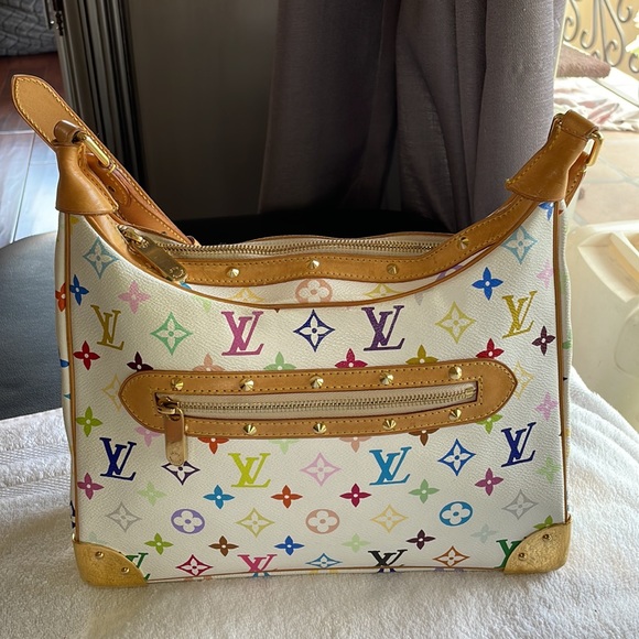 Louis Vuitton Boulogne - Picture 6 of 17